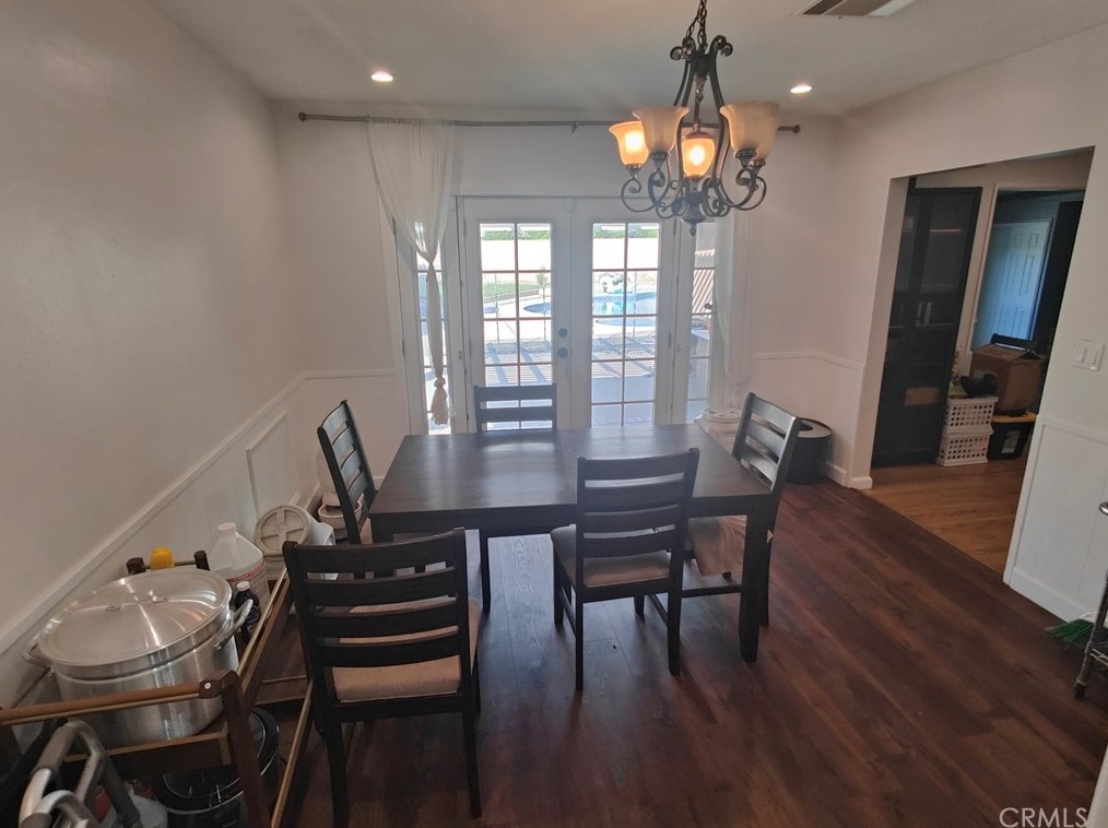 17448 Filbert St, Fontana CA  92335-5921 exterior