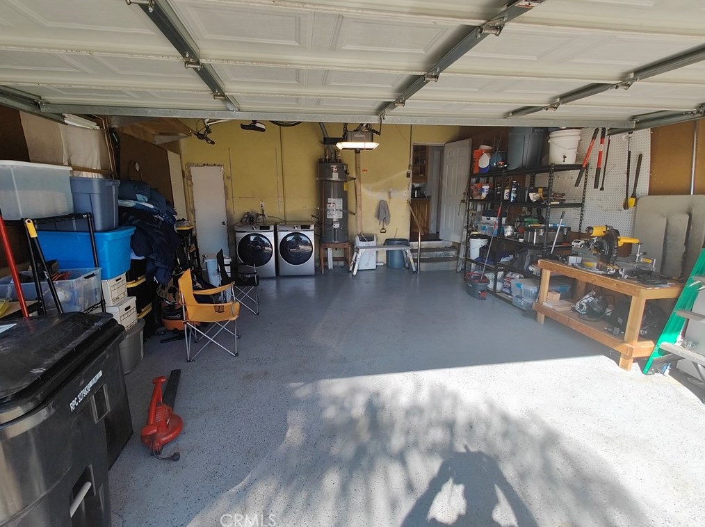 17448 Filbert St, Fontana CA  92335-5921 exterior