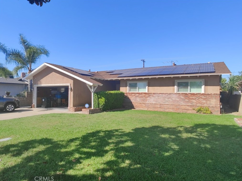 17448 Filbert St, Fontana CA  92335-5921 exterior