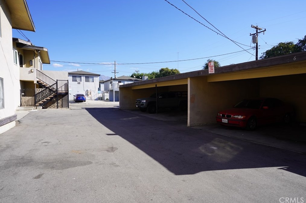 2018 Las Vegas Ave, Pomona CA  91767-2760 exterior