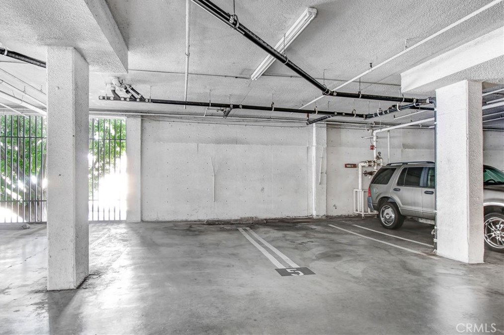 2344 Fletcher Dr, Los Angeles CA  90039-4031 exterior