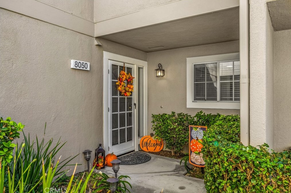 8050 E Oak Ridge Circle, Anaheim, CA 92808