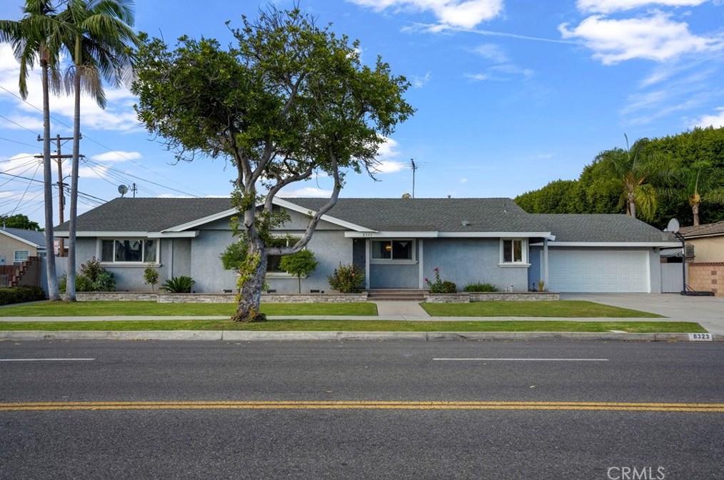 8323 Jackson St, Paramount, CA 90723