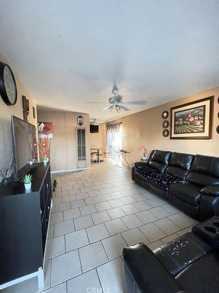 709 32nd St, Bakersfield, CA 93301