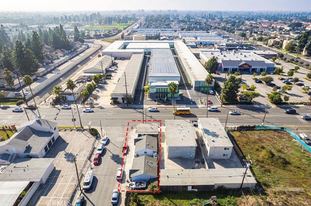 21130 Norwalk Blvd, Lakewood, CA 90716