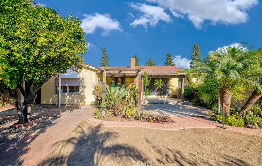 13633 Biola Ave, La Mirada CA  90638-3045 exterior