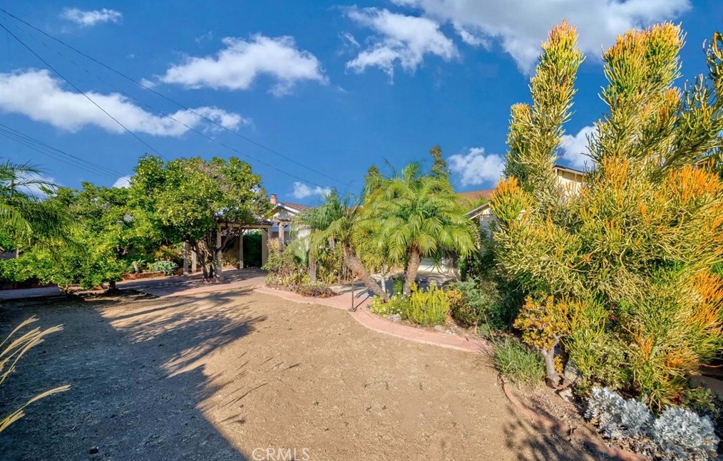 13633 Biola Ave, La Mirada CA  90638-3045 exterior