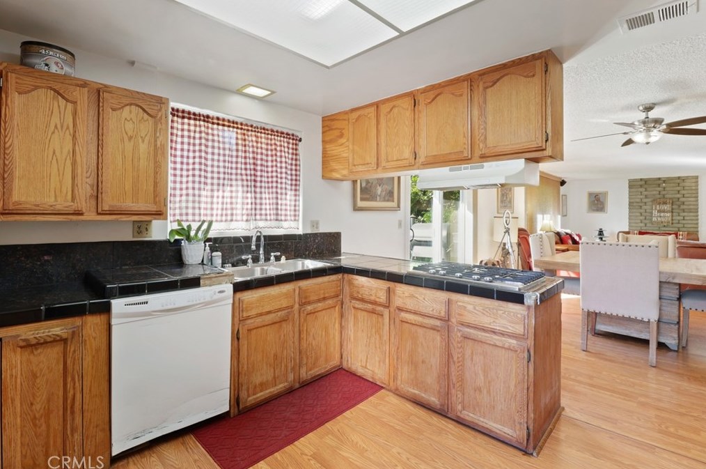 2349 Arroyo Blvd, Pasadena CA  91103-1002 exterior