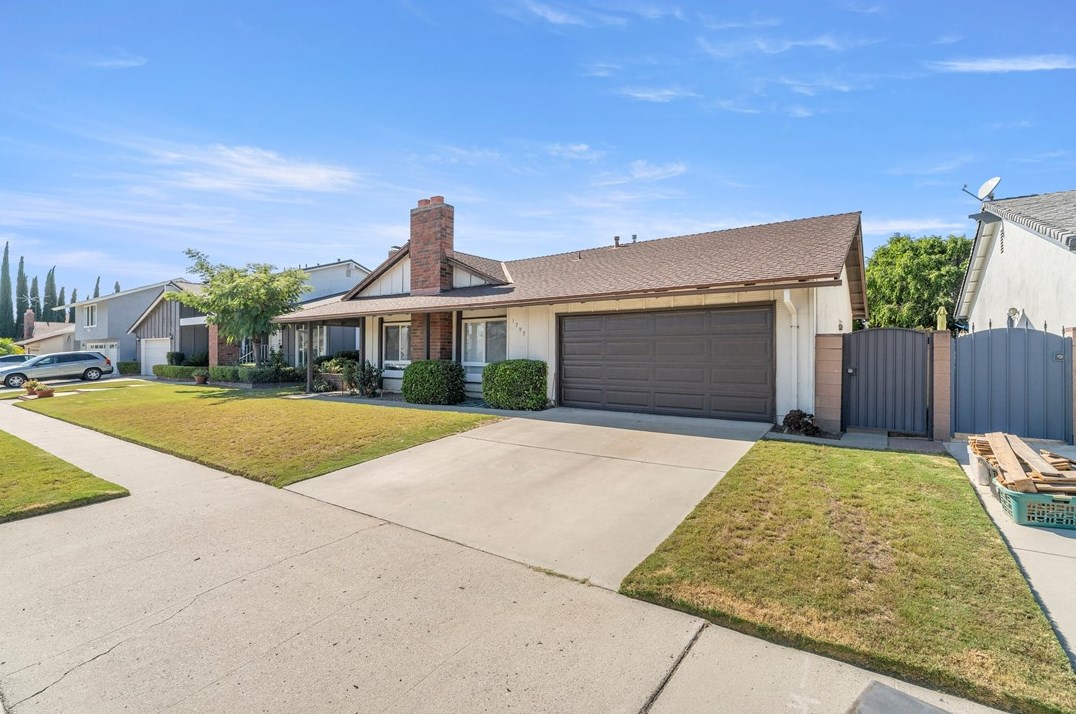 1793 Garvin Ave, Simi Valley, CA 93065