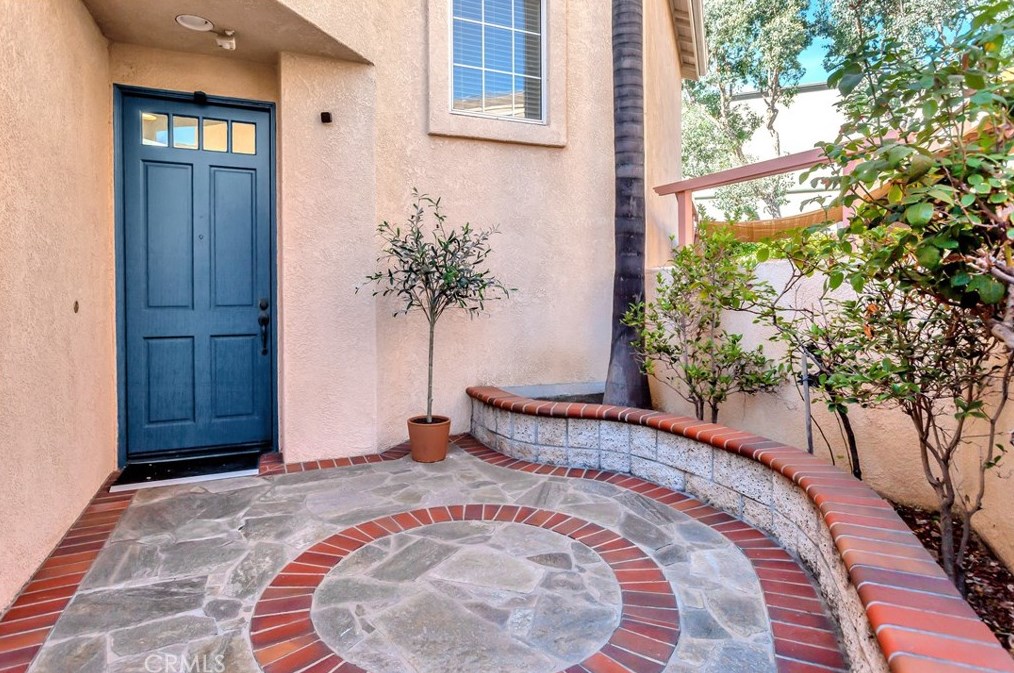 15221 Riviera Ln, La Mirada, CA 90638