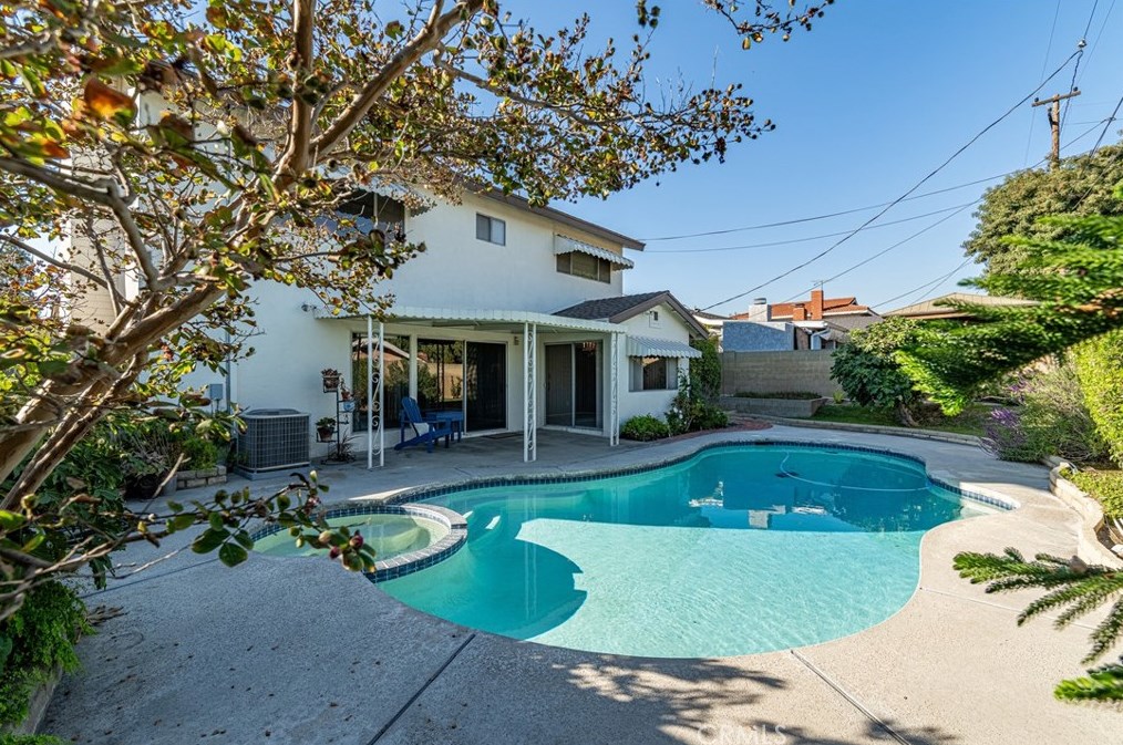 11942 Kibbee Ave, La Mirada, CA 90638