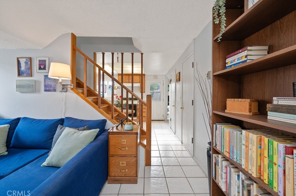 4018 Bryant Ct, Cypress, CA 90630