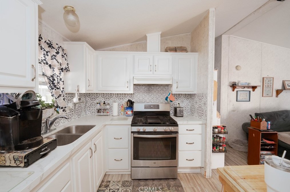 250 S Rose Dr #99, Placentia, CA 92870