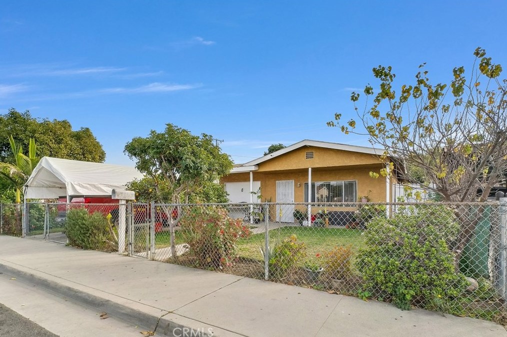 12110 Algardi, Norwalk, CA 90650