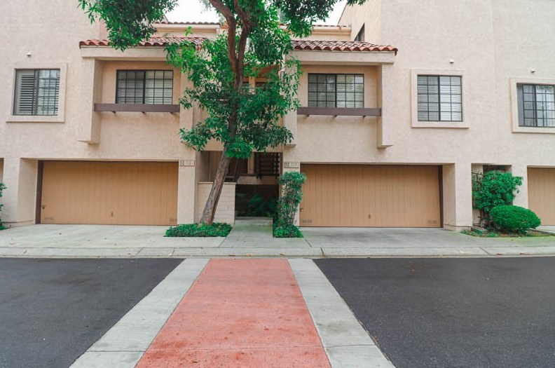 10916 Seville Ct #48, Garden Grove, CA 92840