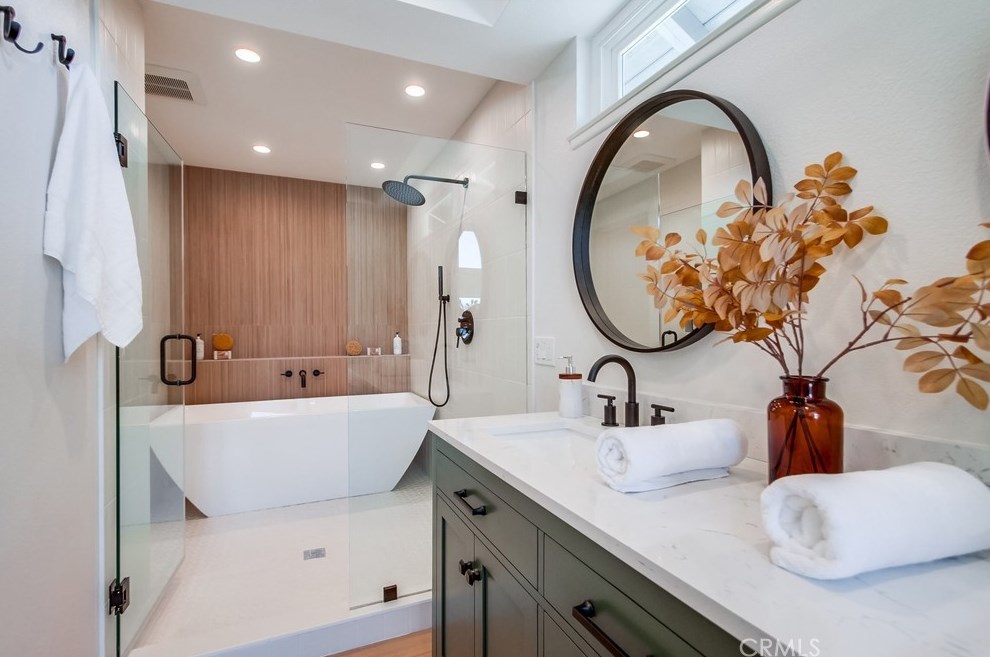 18230 Santa Arabella St, Santa Ana CA  92708-5508 exterior