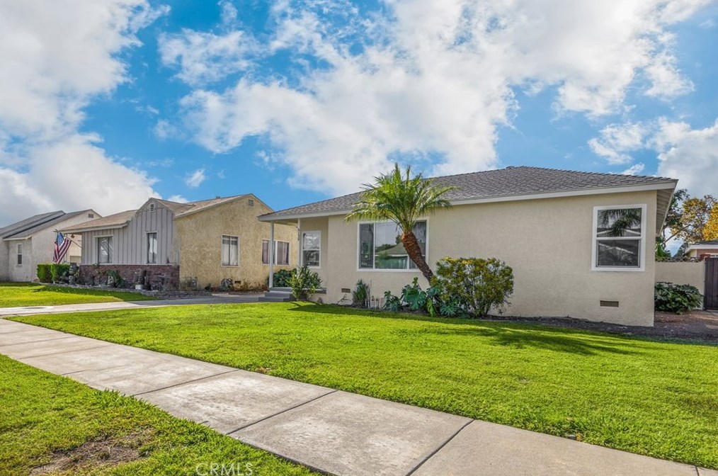 6139 Hazelbrook Ave, Lakewood, CA 90712
