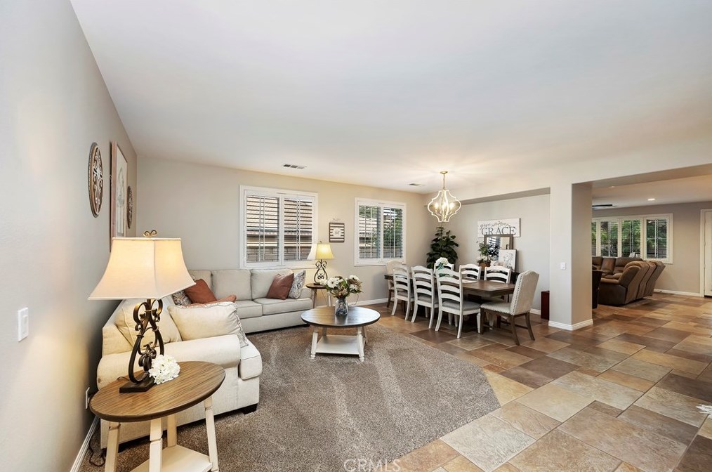 2359 Mary Clare St, Corona CA  92882-6973 exterior