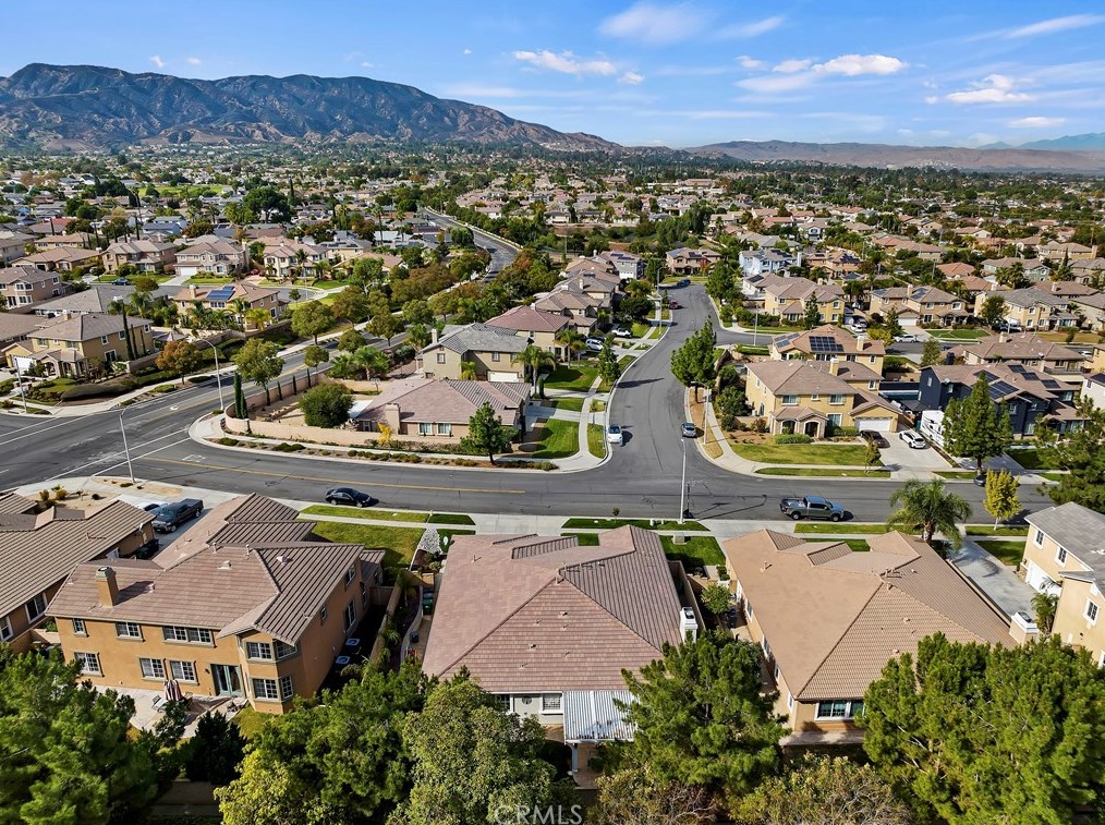 2359 Mary Clare St, Corona CA  92882-6973 exterior