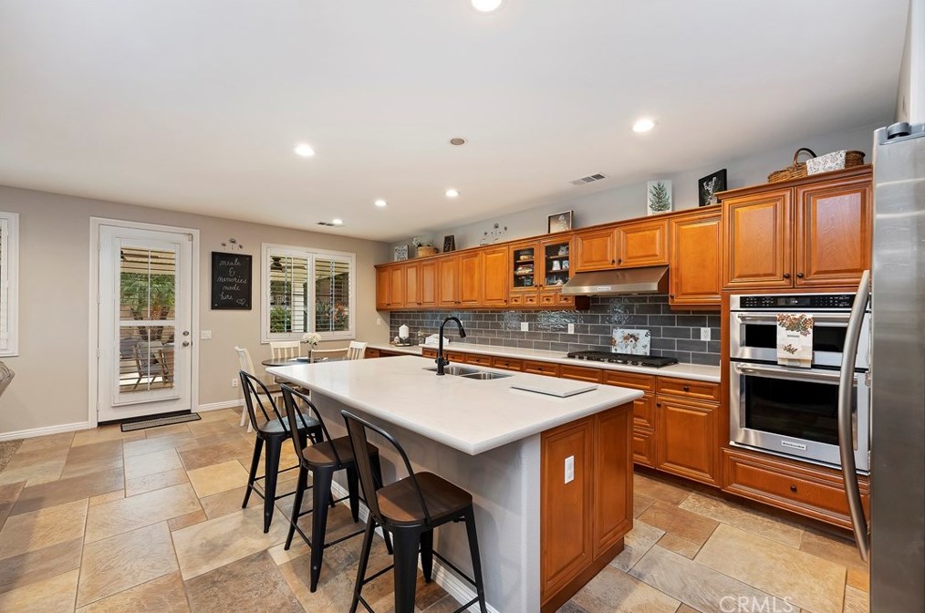 2359 Mary Clare St, Corona CA  92882-6973 exterior