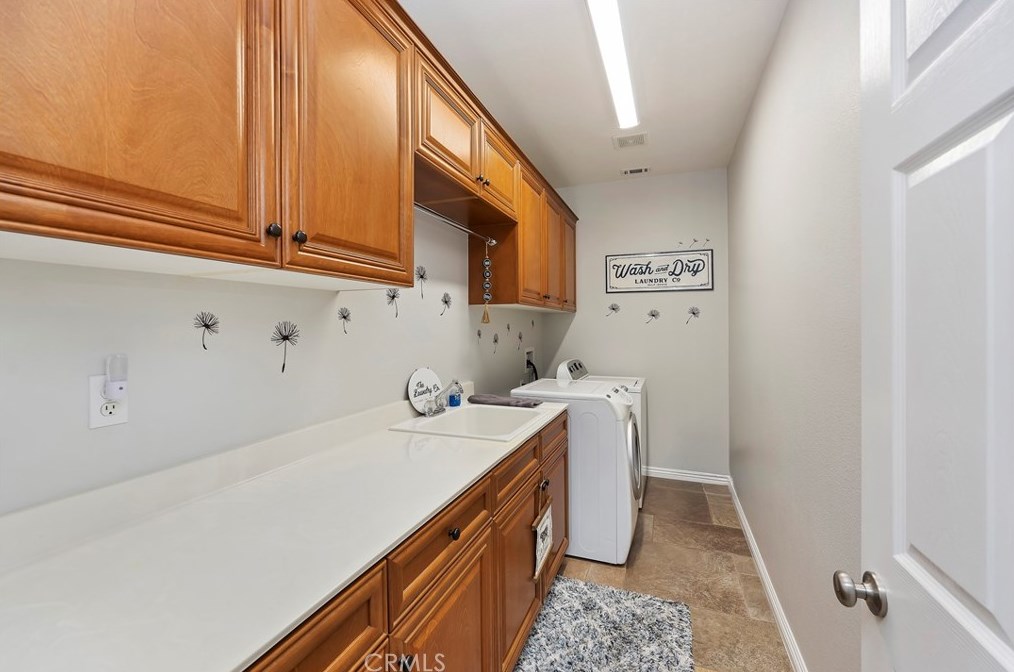 2359 Mary Clare St, Corona CA  92882-6973 exterior