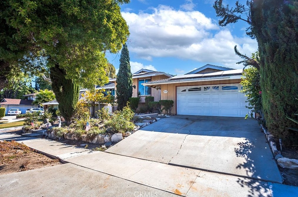 2030 Elmcroft Cir, La Habra, CA 90631