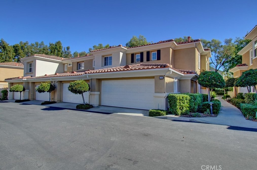 39 Via Vicini, Trabuco Canyon, CA 92688