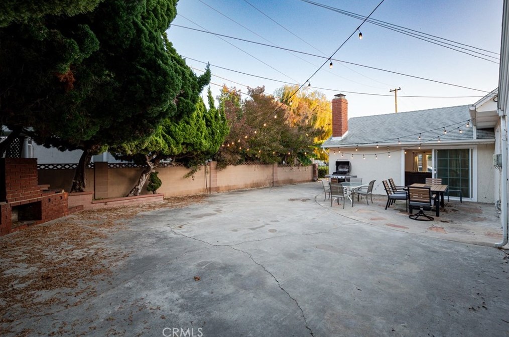 6031 Modoc Rd, Westminster CA  92683-2048 exterior