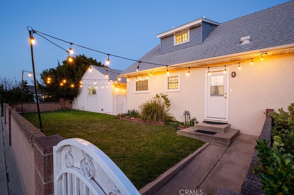 6031 Modoc Rd, Westminster CA  92683-2048 exterior