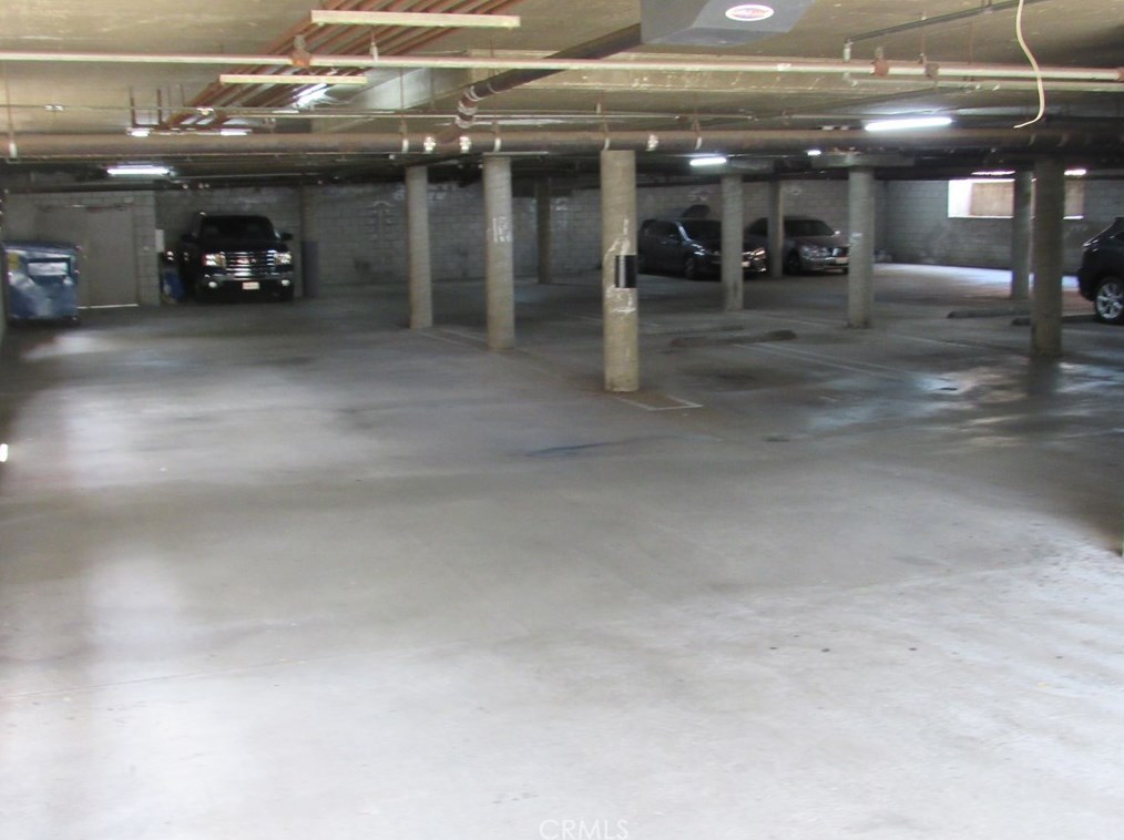 437 Chester Ave, Pasadena CA 91106-1175 exterior