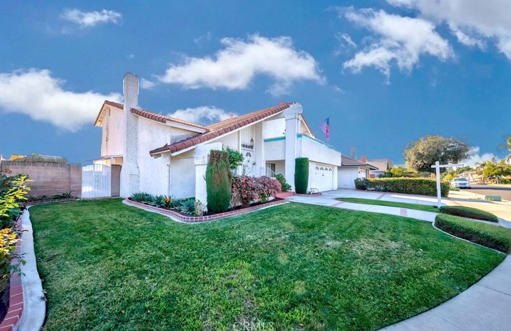 5872 Wellson Dr, Cypress, CA 90630