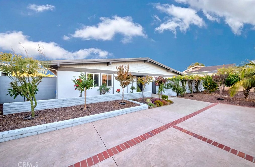 5385 Lockhaven Dr, Buena Park, CA 90621