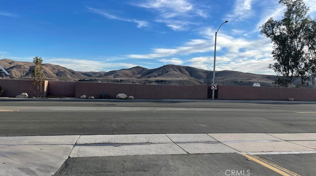 9187 Desert Acacia Ln, Corona, CA 92883-7627
