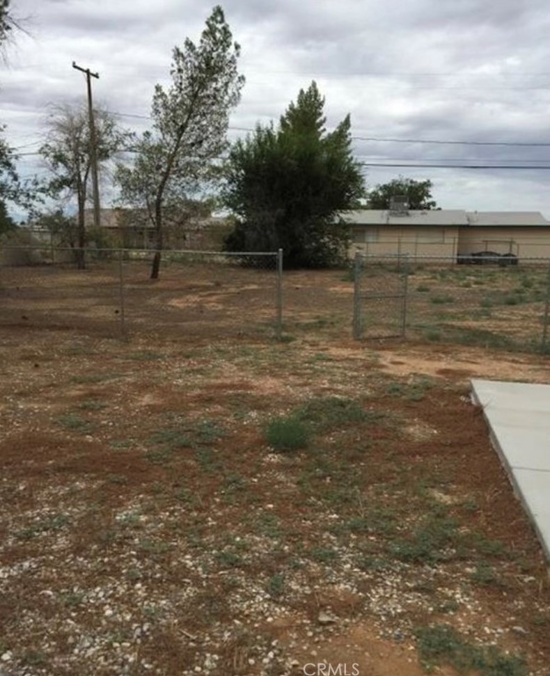 13474 Tutelo Rd, Apple Valley CA  92308-6463 exterior