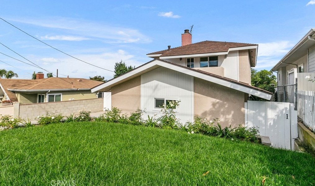 1212 Stanford Ave, Redondo Beach, CA 90278-4042
