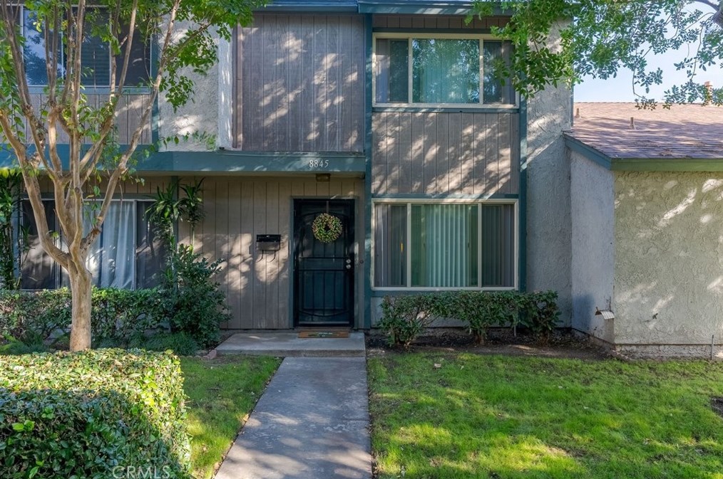 8845 Brookdale Dr, Garden Grove, CA 92844-2011