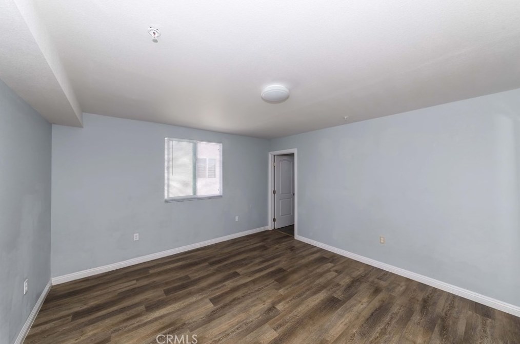 211 43rd St, Los Angeles CA  90011-3007 exterior