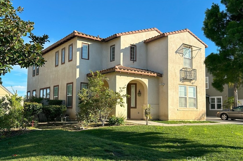 8268 Yarrow Ln, Riverside CA  92508-3537 exterior