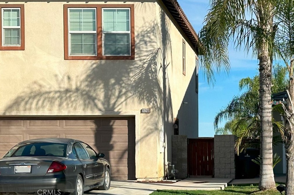 8268 Yarrow Ln, Riverside CA  92508-3537 exterior