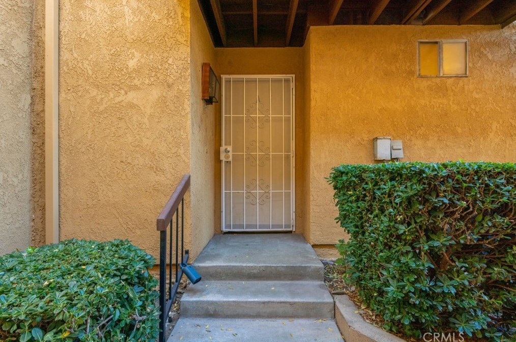 3194 Little Mountain Dr #a, San Bernardino, CA 92405