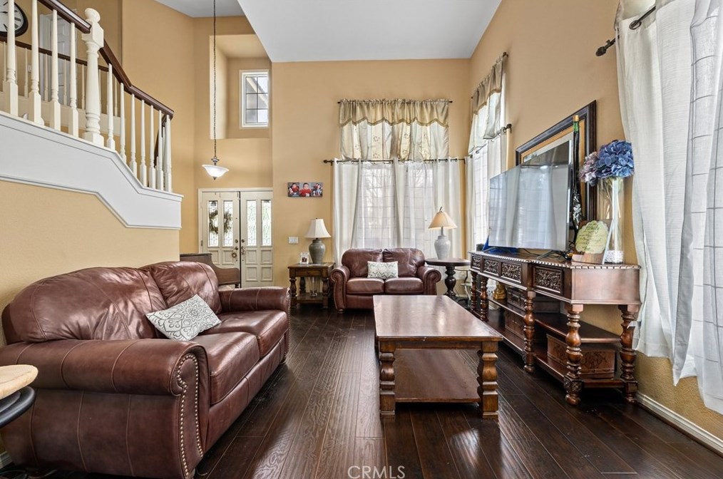 13647 Nectarine Ave, Corona, CA 92880