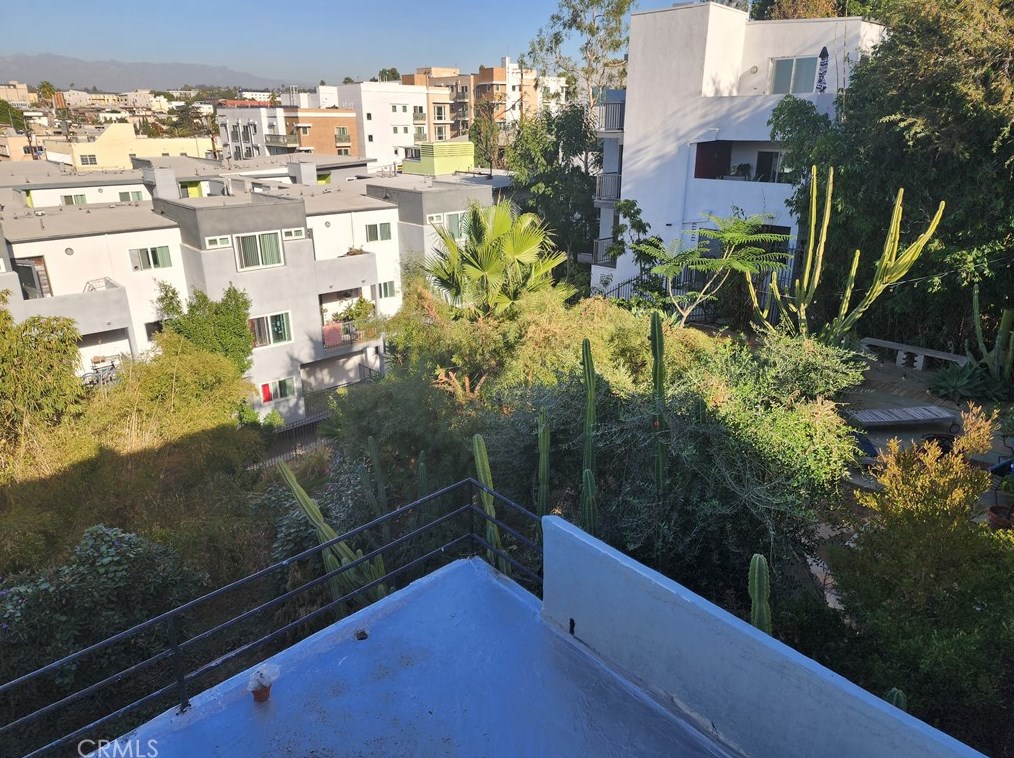 2527 5th St, Los Angeles CA  90057-1855 exterior