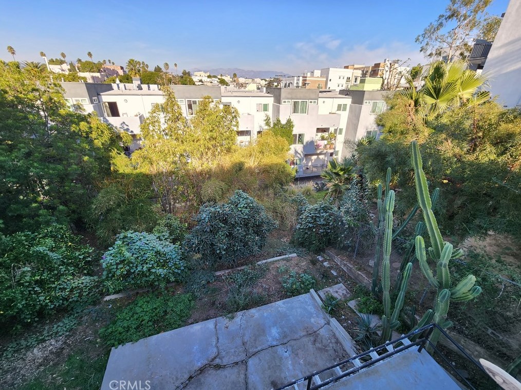 2527 5th St, Los Angeles CA  90057-1855 exterior