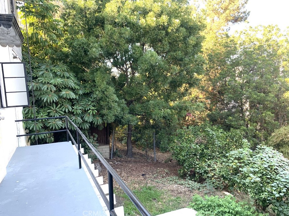 2527 5th St, Los Angeles CA  90057-1855 exterior