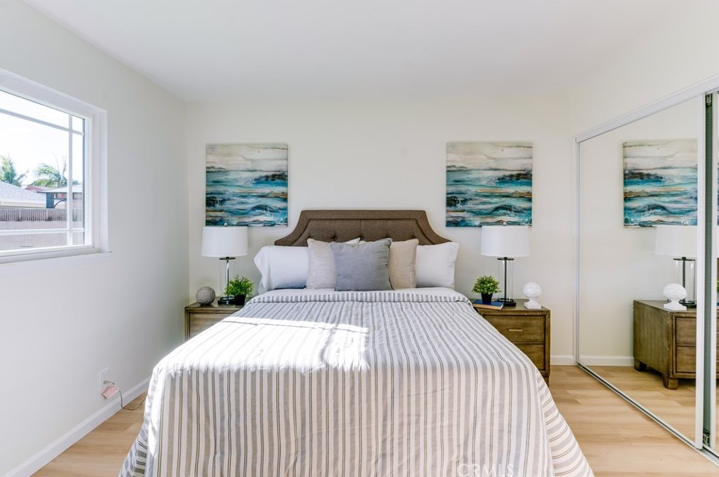 5202 Myra Ave, Cypress CA  90630-4443 exterior