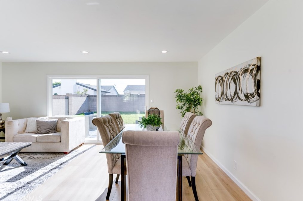 5202 Myra Ave, Cypress CA  90630-4443 exterior