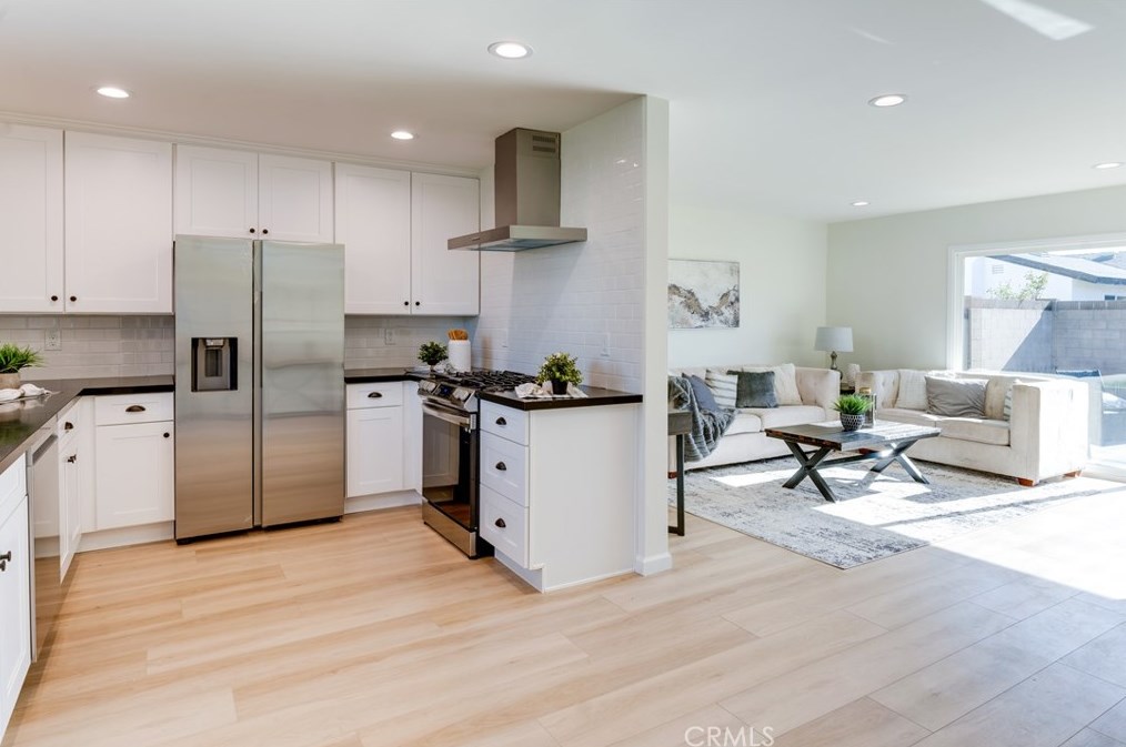 5202 Myra Ave, Cypress CA  90630-4443 exterior