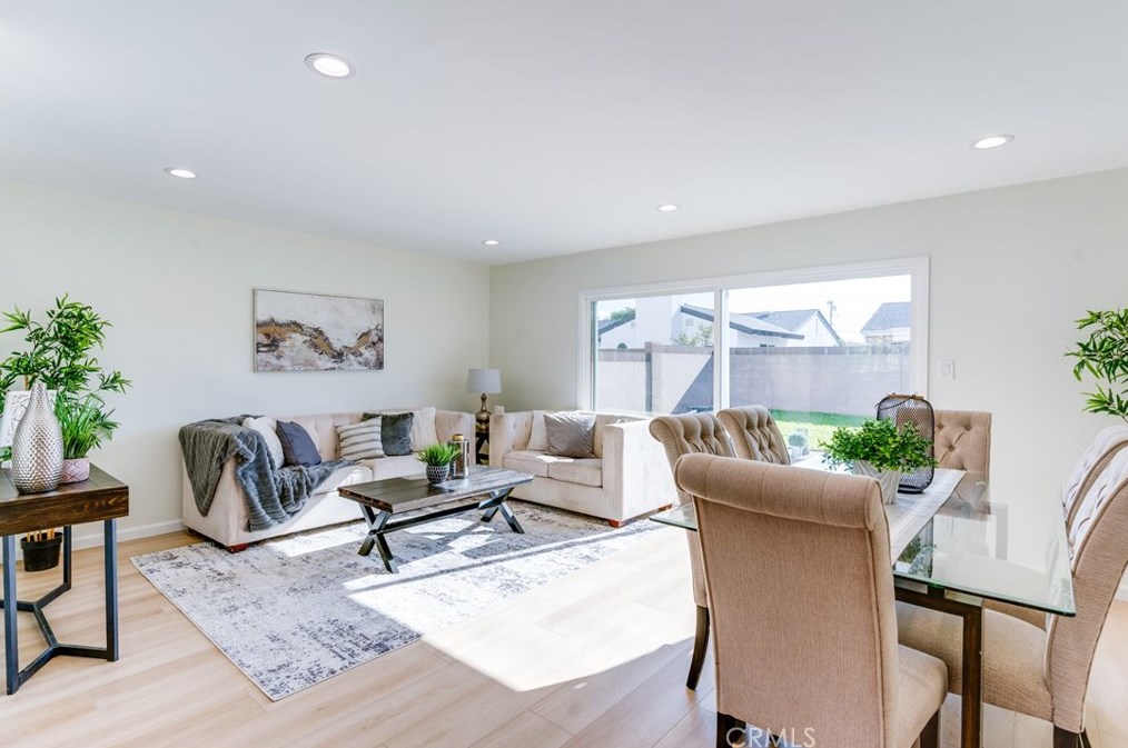 5202 Myra Ave, Cypress CA  90630-4443 exterior