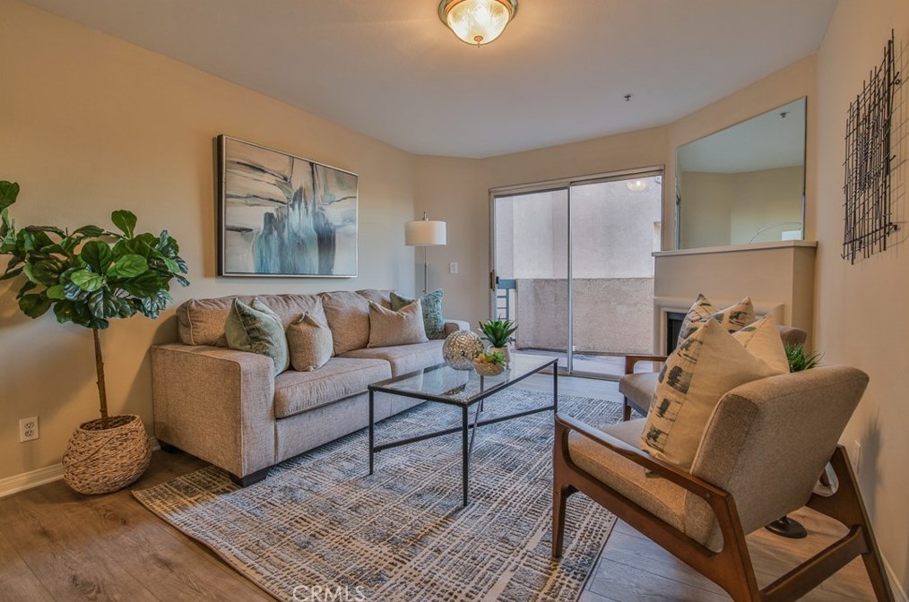 11410 Brookshire Ave #422, Downey, CA 90241