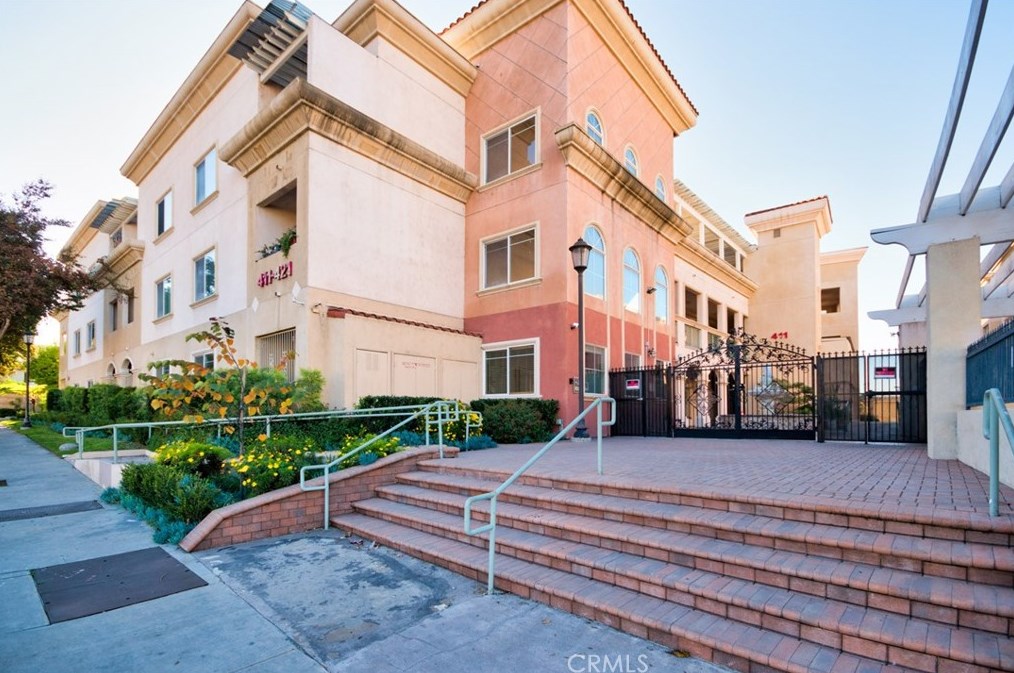 411 S Garfield Ave #15, Monterey Park, CA 91754